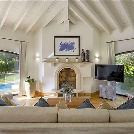 Villa Aldeia Das Acoteias Villa Sleeps 8 With Pool And Air Con *