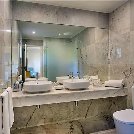 Villa Aldeia Das Acoteias Villa Sleeps 8 With Pool And Air Con *