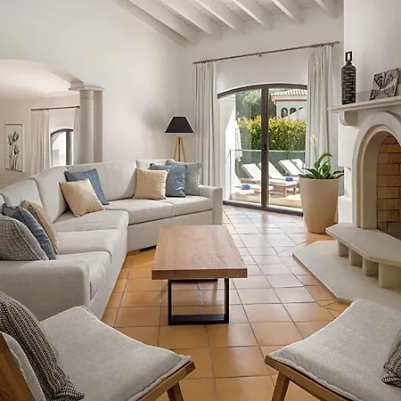 Villa Aldeia Das Acoteias Villa Sleeps 8 With Pool And Air Con *