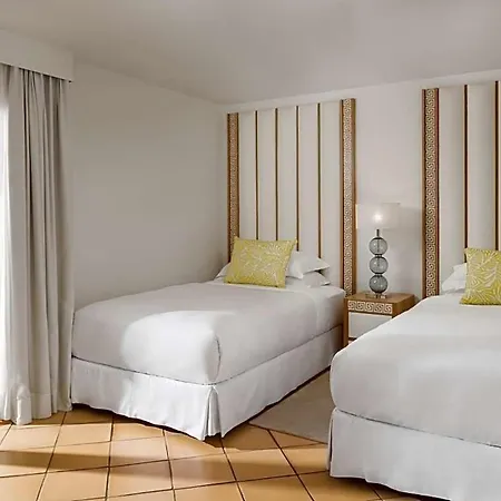 Villa Aldeia Das Acoteias Villa Sleeps 8 With Pool And Air Con